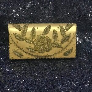 VINTAGE BEADED PURSE/CLUTCH (HAND MADE IN HONG KONG) (PREOWNED)